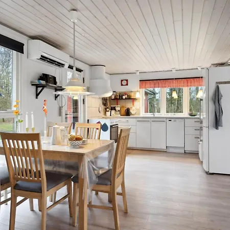 Semesterbostad Harthe - 800m From The Sea By Interhome