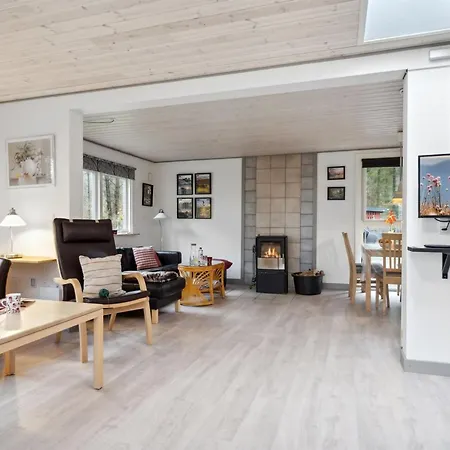 Semesterbostad Harthe - 800m From The Sea By Interhome