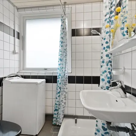 Harthe - 800m From The Sea By Interhome